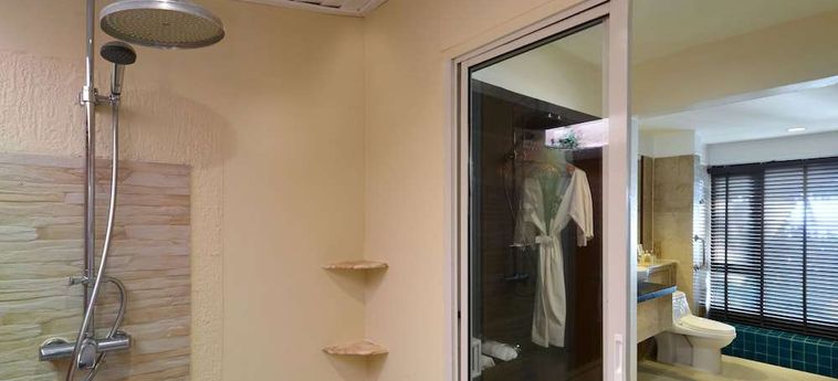 Hotel Andaman White Beach Resort Phuket: Foto 