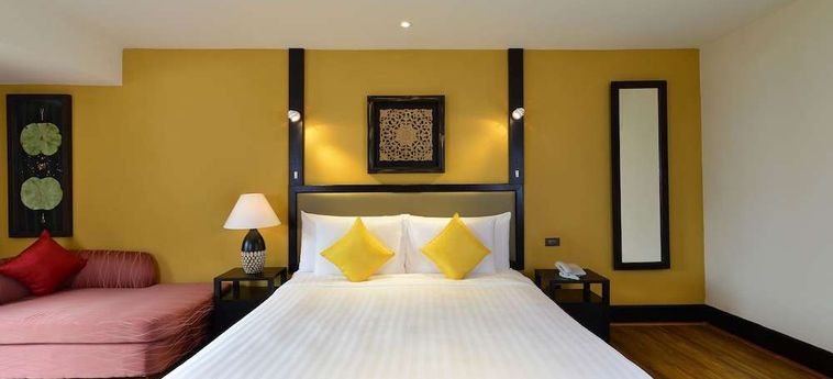 Hotel Andaman White Beach Resort:  PHUKET