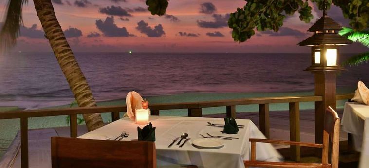 Hotel Andaman White Beach Resort:  PHUKET