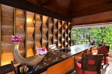 Hotel Andaman White Beach Resort Phuket: Photo 