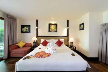 Hotel Andaman White Beach Resort Phuket: Photo 