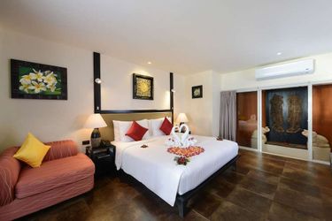 Hotel Andaman White Beach Resort Phuket: Photo 