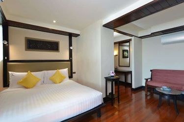Hotel Andaman White Beach Resort Phuket: Photo 