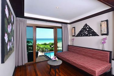 Hotel Andaman White Beach Resort Phuket: Photo 