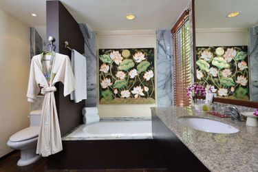 Hotel Andaman White Beach Resort Phuket: Photo 