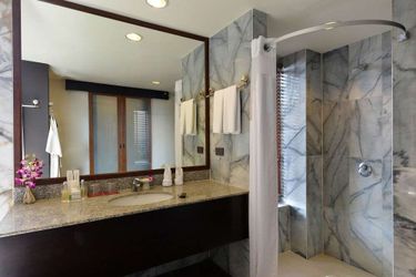 Hotel Andaman White Beach Resort Phuket: Photo 