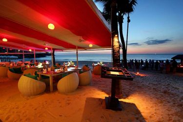 Hotel Andaman White Beach Resort Phuket: Photo 