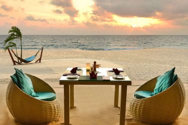 Hotel Andaman White Beach Resort Phuket: Photo 