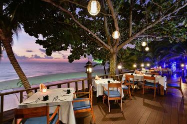 Hotel Andaman White Beach Resort Phuket: Photo 