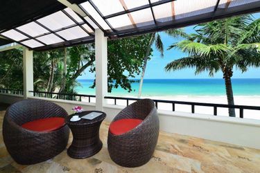 Hotel Andaman White Beach Resort Phuket: Photo 