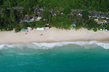 Hotel Andaman White Beach Resort Phuket: Photo 