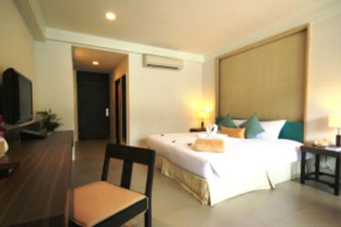 Hotel Sawaddi Patong Resort:  PHUKET