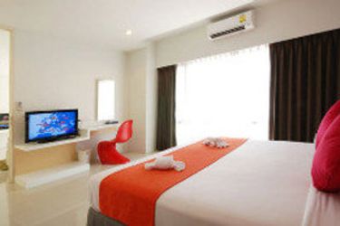 Hotel The Lantern Resort Patong:  PHUKET