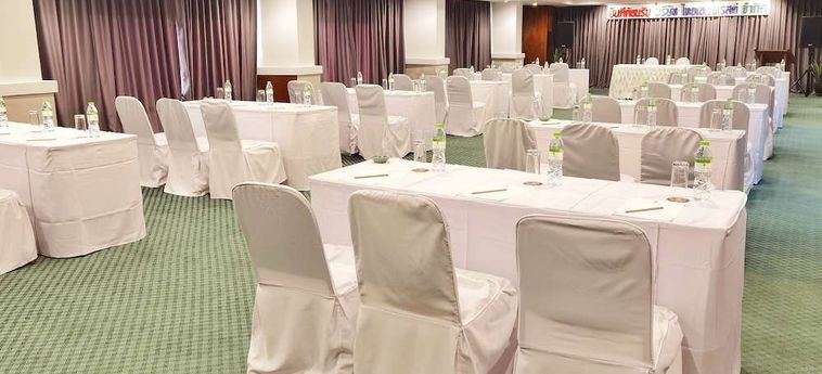 Hotel Woraburi Resort &Amp; Spa:  PHUKET