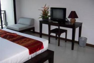 Hotel Phuvaree Resort:  PHUKET