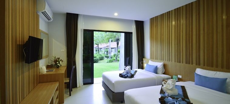 Hotel Nai Yang Beach Resort:  PHUKET