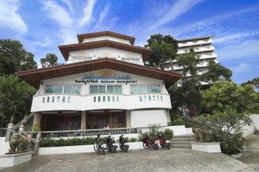 Hotel Tri Trang Beach Resort:  PHUKET