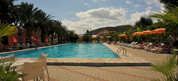 Hotel Residence Il Borgo Degli Ulivi Resort:  PIETRA LIGURE - SAVONA