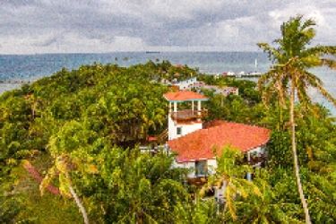 Hotel Hatchet Caye Resort:  PLACENCIA