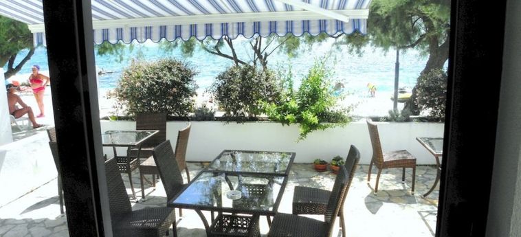 Hotel Beachfront Villa Mediteran:  PODSTRANA - DALMATIEN