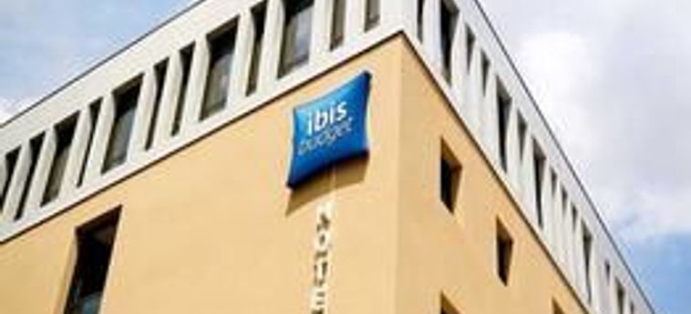 Hotel Ibis Budget Poitiers Centre Gare:  POITIERS
