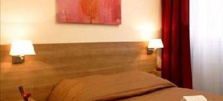 Aparthotel Adagio Access Poitiers:  POITIERS