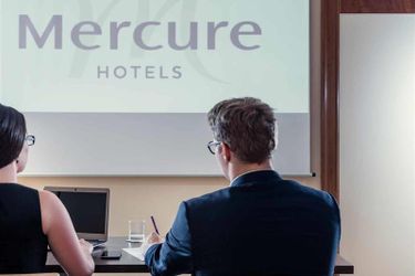 Hotel Mercure Cergy Pontoise Centre:  PONTOISE