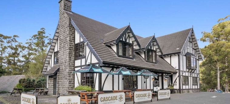 The Fox And Hounds Historic Hotel:  PORT ARTHUR