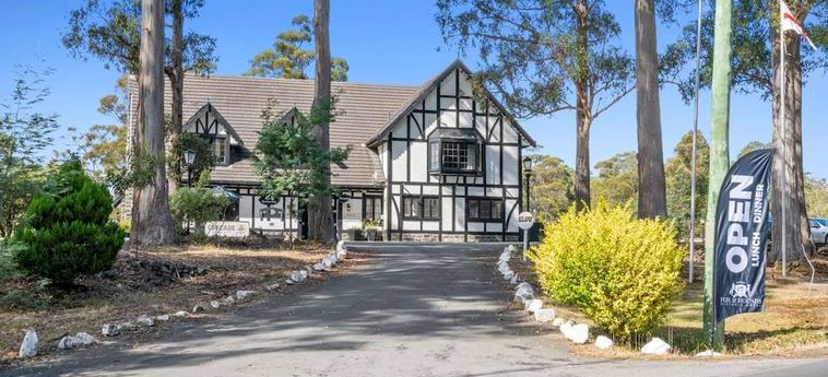 The Fox And Hounds Historic Hotel:  PORT ARTHUR