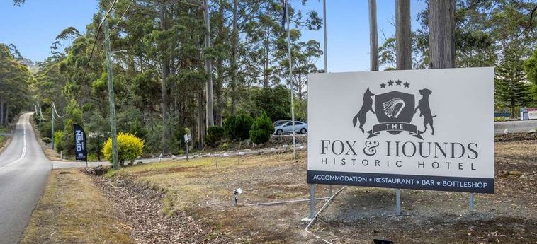 The Fox And Hounds Historic Hotel:  PORT ARTHUR