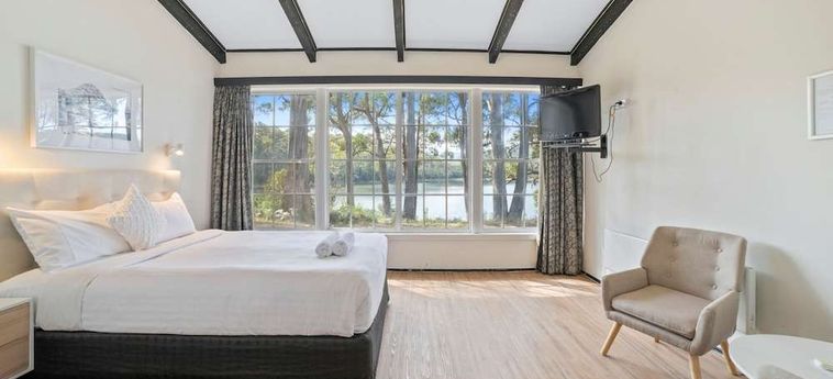 The Fox And Hounds Historic Hotel:  PORT ARTHUR