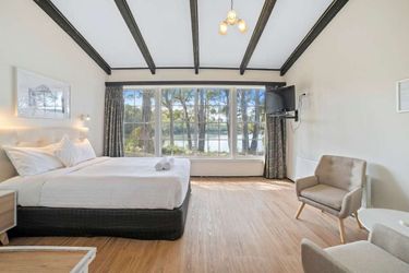 The Fox And Hounds Historic Hotel:  PORT ARTHUR