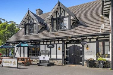 The Fox And Hounds Historic Hotel:  PORT ARTHUR