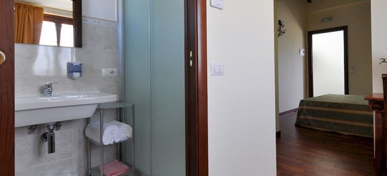 Hotel Residenza Scorcio Sul Mare:  PORTO SAN GIORGIO - FERMO