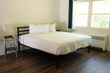 Hotel The Lagrange Inn &Amp; Extended Stay Poughkeepsie (Ny): Photo 