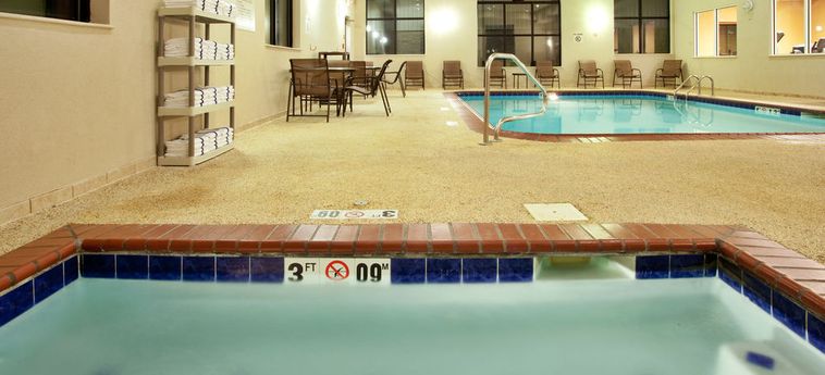 HOLIDAY INN EXPRESS & SUITES CLAYPOOL HILL (RICHLANDS AREA) 2 Etoiles