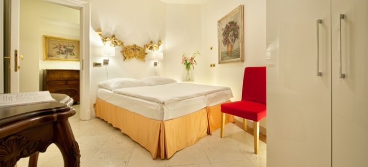 Hotel La Fenice:  PRAG