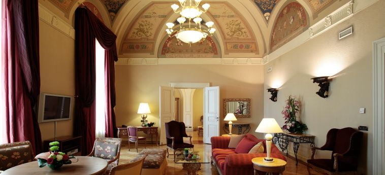 Hotel Nh Collection Prague Carlo Iv:  PRAG