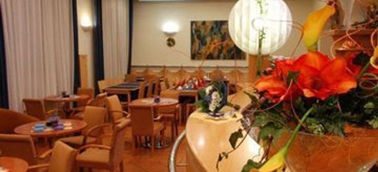 Ea Hotel Tosca:  PRAG