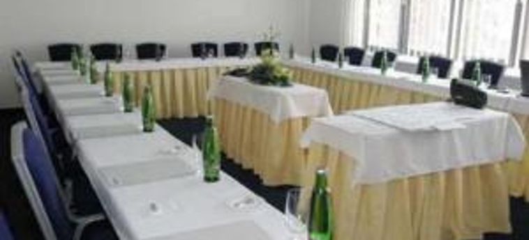 Hotel Coronet:  PRAG