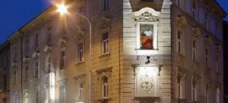 Hotel Golden City Garni:  PRAG