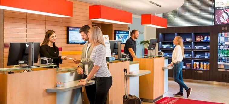Hotel Ibis Praha Mala Strana Praga: Foto 