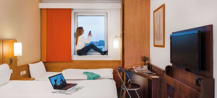 Hotel Ibis Praha Mala Strana Praga: Foto 