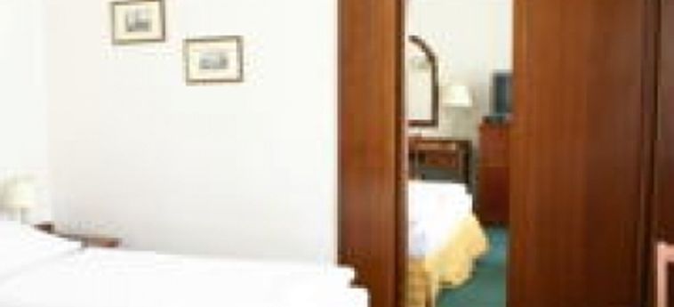 Hotel Adalbert :  PRAGA