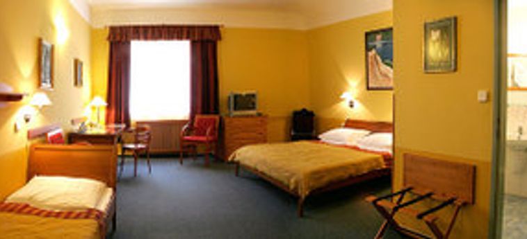 Hotel Cloister Inn:  PRAGA