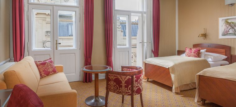 Hotel Paris :  PRAGA