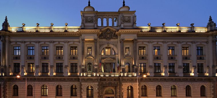Hotel Nh Collection Prague Carlo Iv:  PRAGUE