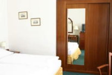 Hotel Adalbert :  PRAGUE