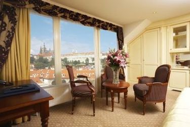 Luxury Family Hotel Royal Palace:  PRAGUE