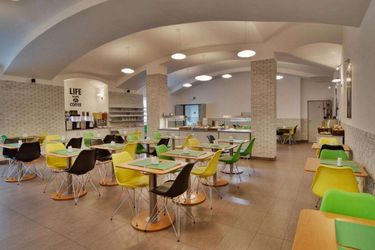 Hotel Adeba:  PRAGUE
